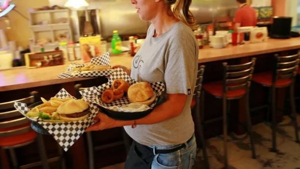 Зеленото носи пари за бързото хранене