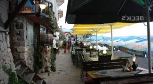 Морските кметове си искат търговията по плажа