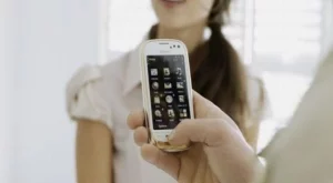 Нокиа обяви близо милиард загуба