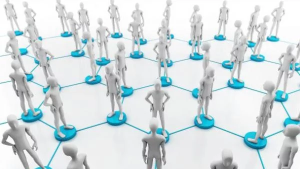 Защо LinkedIn ще надживее Facebook