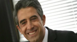 2012/04/21/0402930001380581615