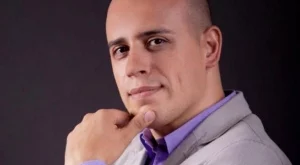 2012/04/23/0279376001380581517