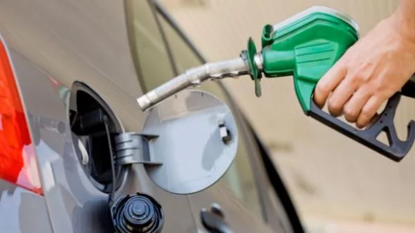 Икономисти: 2 лева за литър гориво е абсурд