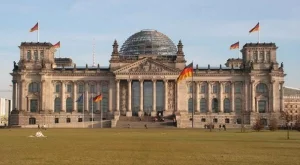 2012/04/25/0129556001380581411