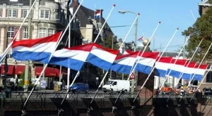 2012/04/25/0217791001380581428