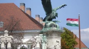 Унгария спешно иска пари от МВФ 