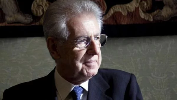 Монти пита италианците как да намали държавните разходи