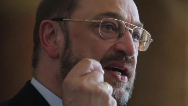 Шулц: Излизане на Гърция от еврозоната ще бъде началото на злото