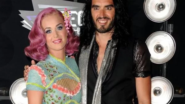 Кейти Пери разказва за брака си с Ръсел във филм