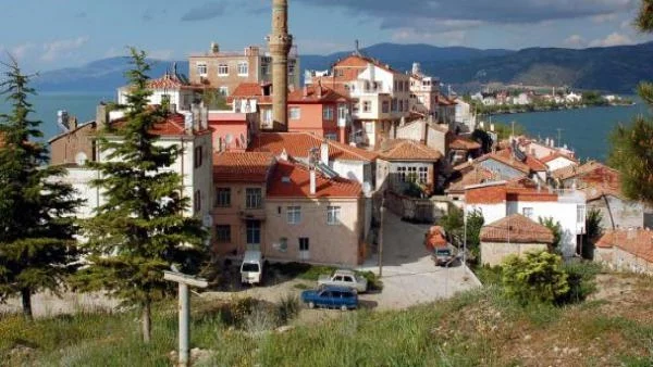 Немските пенсионери масово купуват имоти в Турция