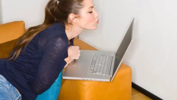 Жените са по-пристрастени към социалните мрежи