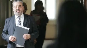 2012/06/01/0331121001380579654