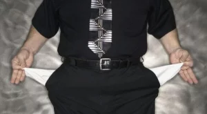 Черен списък за работодателите, които бавят заплати