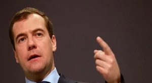 2012/06/04/0394311001380579574