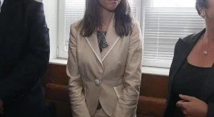 2012/06/05/0400678001380579512