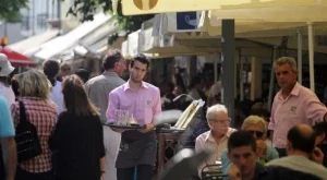 2012/06/06/0376716001380579431