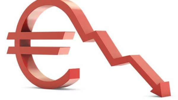 Натискът върху еврото се подновява

 