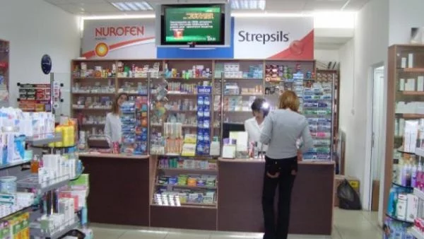 КЗК: Наредбата за лекарствата от позитивния списък ограничава аптеките 