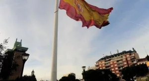 2012/06/25/0823431001380578377