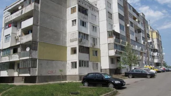 Асансьорът до втория етаж струва на софиянци 500 000 лв. годишно