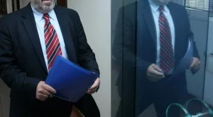 2012/06/29/0470749001380578180