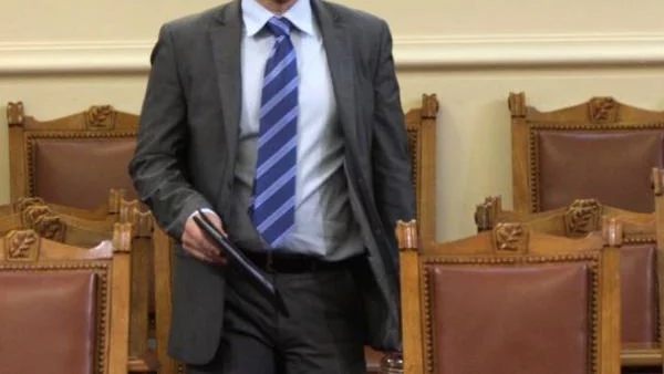 Дянков: Справяме се отлично