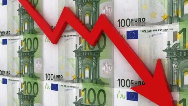 Мъчни дни за еврото