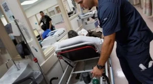 Вдигат двойно заплащането на нощния труд на медиците