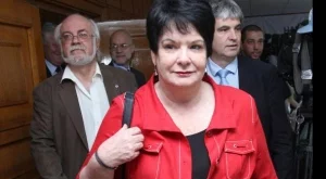 2012/07/17/0523584001380577334