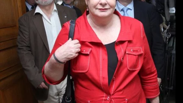 Шарън Бъроу, МПК: Българите искат работа