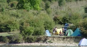 Браншът иска правила за къмпингуване