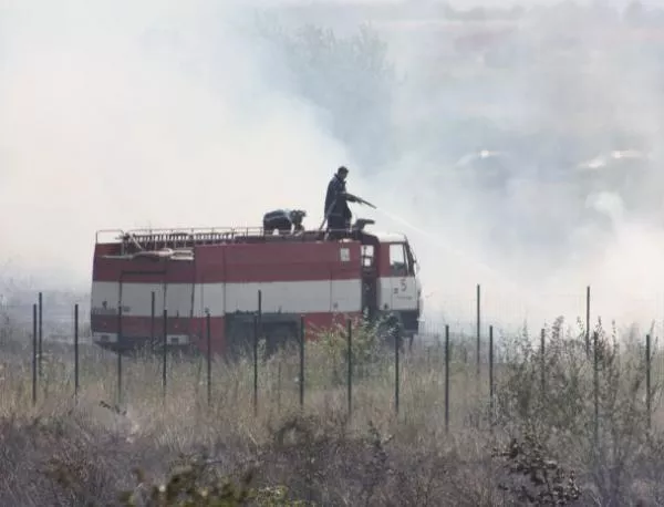 Погасен е пожарът при пътен възел Аксаково