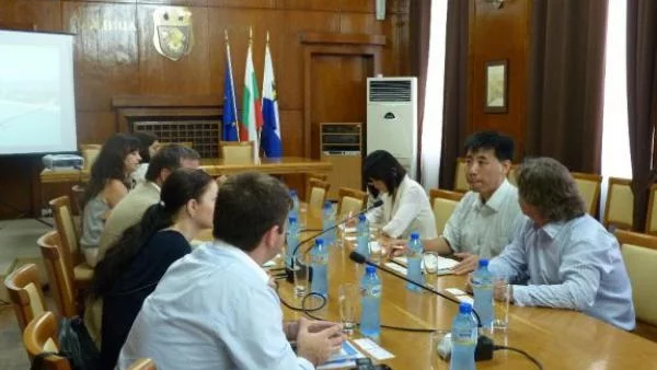 Китай прояви интерес към индустриалните зони на Бургас 
