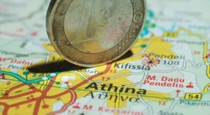 Международните кредитори удължиха престоя си в Гърция