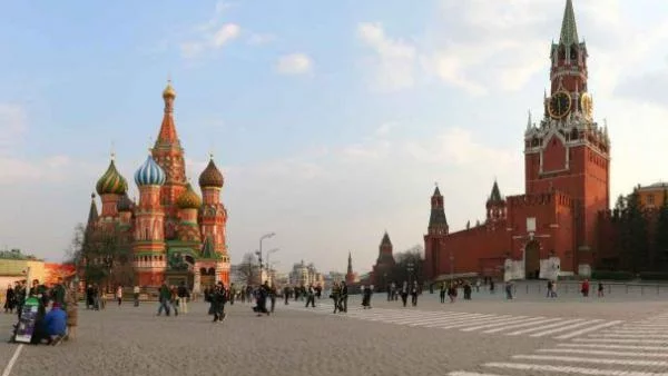 МВФ към Русия: Охладете икономиката