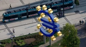 Доларът напредна след Фед, следва ЕЦБ