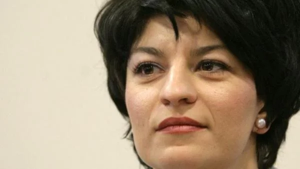 Атанасова: Промяната в здравеопазването ще се усети 