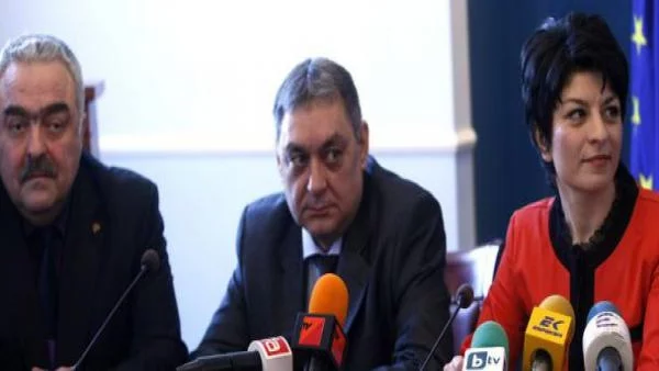 БФС: ДДС върху лекарствата трябва да се намали