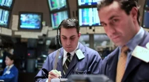 2012/08/17/0150120001380575813