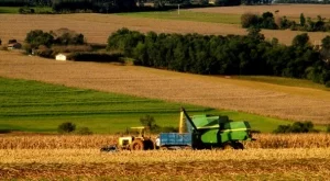 2012/08/17/0630408001380575793