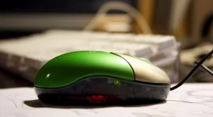 2012/08/21/0209939001380575643