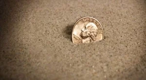 10-центова монета бе продадена за 1.6 млн. долара