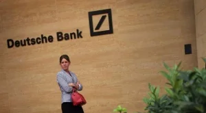 2012/08/27/0471593001380575413