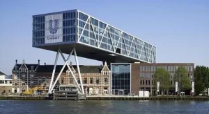 2012/08/27/0511580001380575431