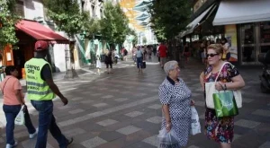 2012/08/29/0775522001380575310