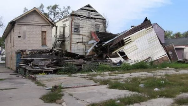 Ураганът Айзък удря с 2,5 млрд. долара икономиката на САЩ