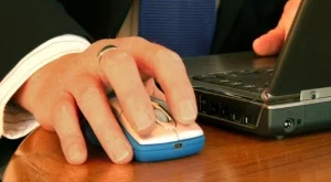 2012/08/31/0130453001380575154