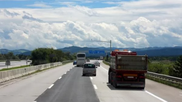 Пръскаме 180 милиона за Съединението