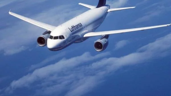 Служителите на Луфтханза продължават стачката в Берлин