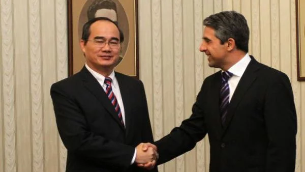 Плевнелиев към Виетнам: Използвайте ни като мост към ЕС